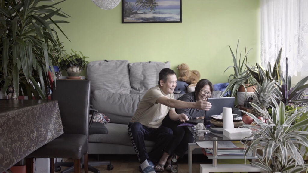 Die Eltern Tam und Bay im Gespräch mit der Verwandtschaft | Dokumentarfilm MEIN VIETNAM